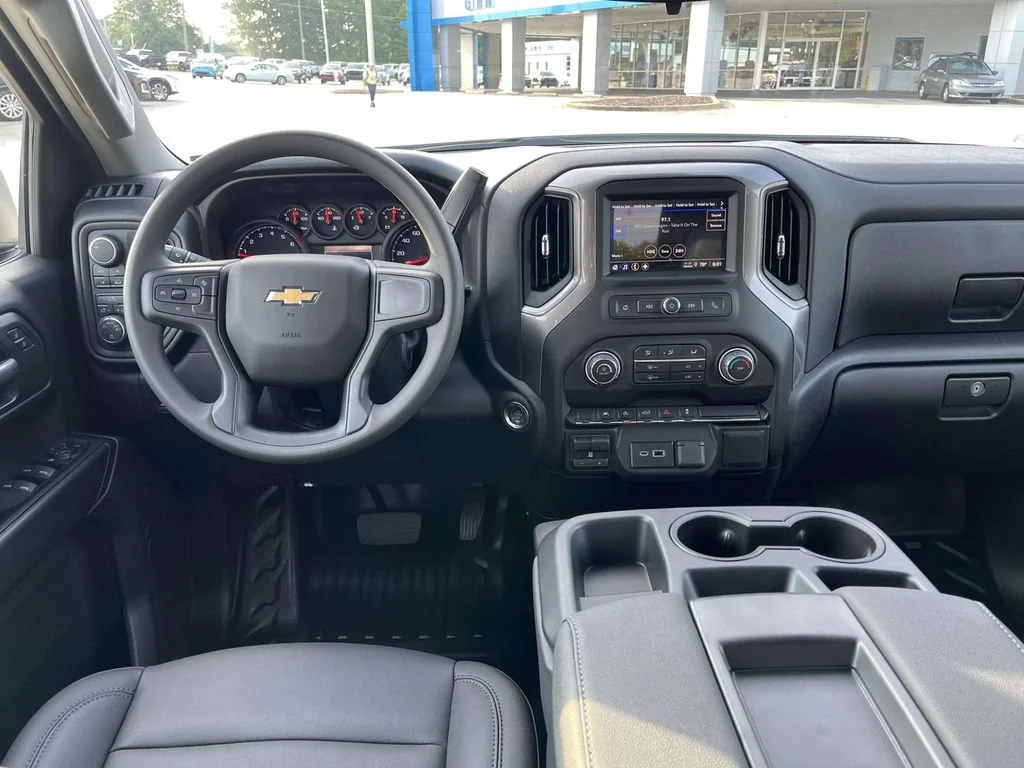 New 2026 Summit White Chevrolet WT image 8