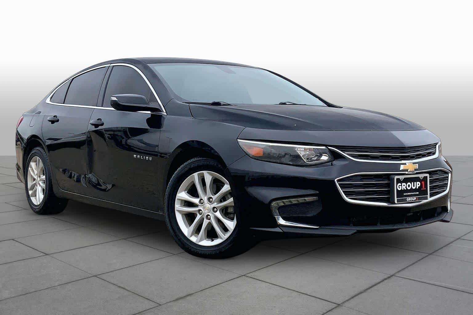 Used 2017 Chevrolet Malibu 1LT with VIN 1G1ZE5ST7HF104418 for sale in Lubbock, TX