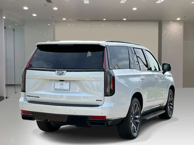Used 2021 White Cadillac Sport Platinum image 4