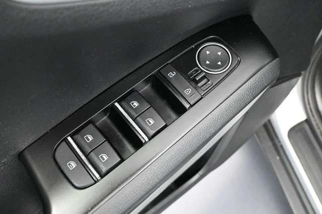 Used 2020 Silver Kia LX image 14