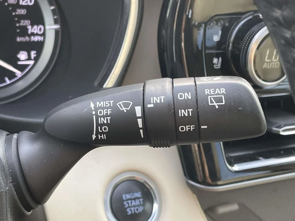2020 Toyota Highlander Limited - Photo 13