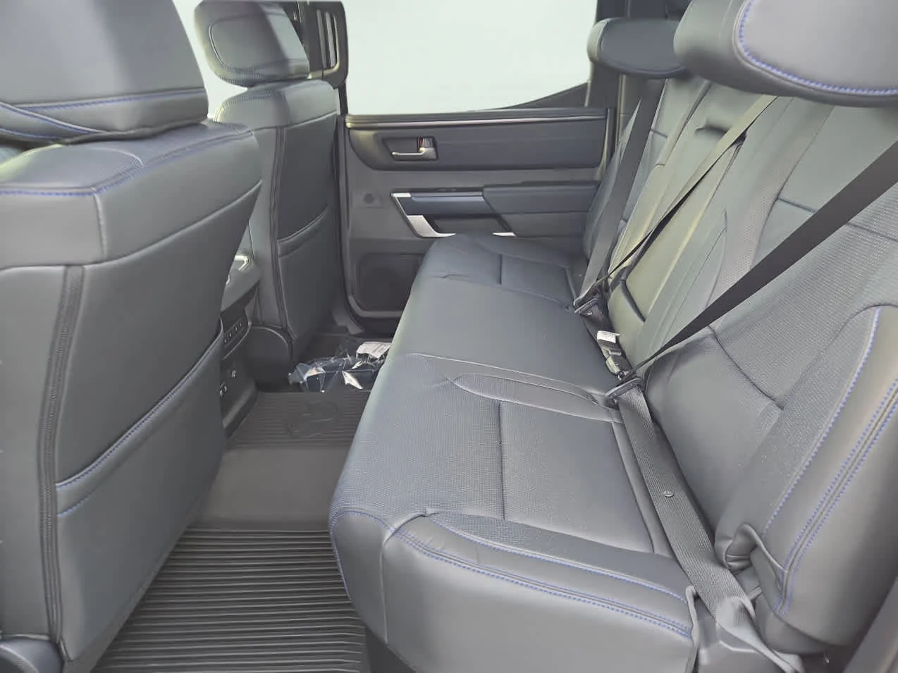 2026 Toyota Tundra Platinum - Photo 18
