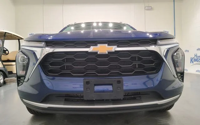 Used 2024 Blue Chevrolet LT image 11