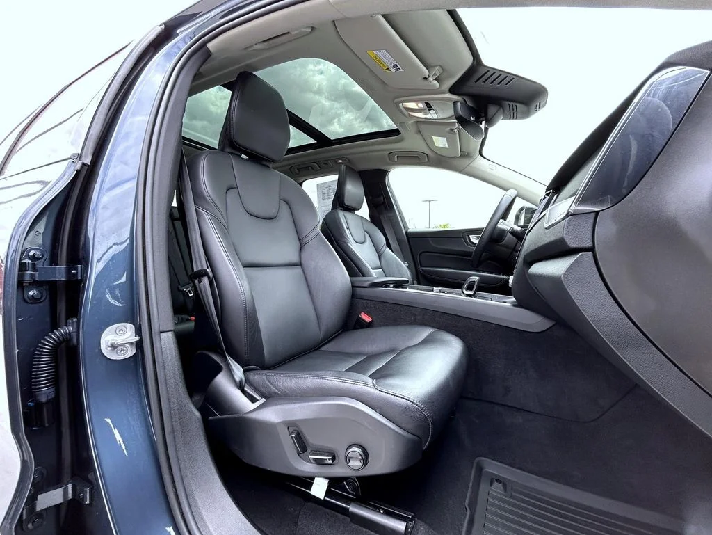 2024 Volvo XC60 Core - Photo 15