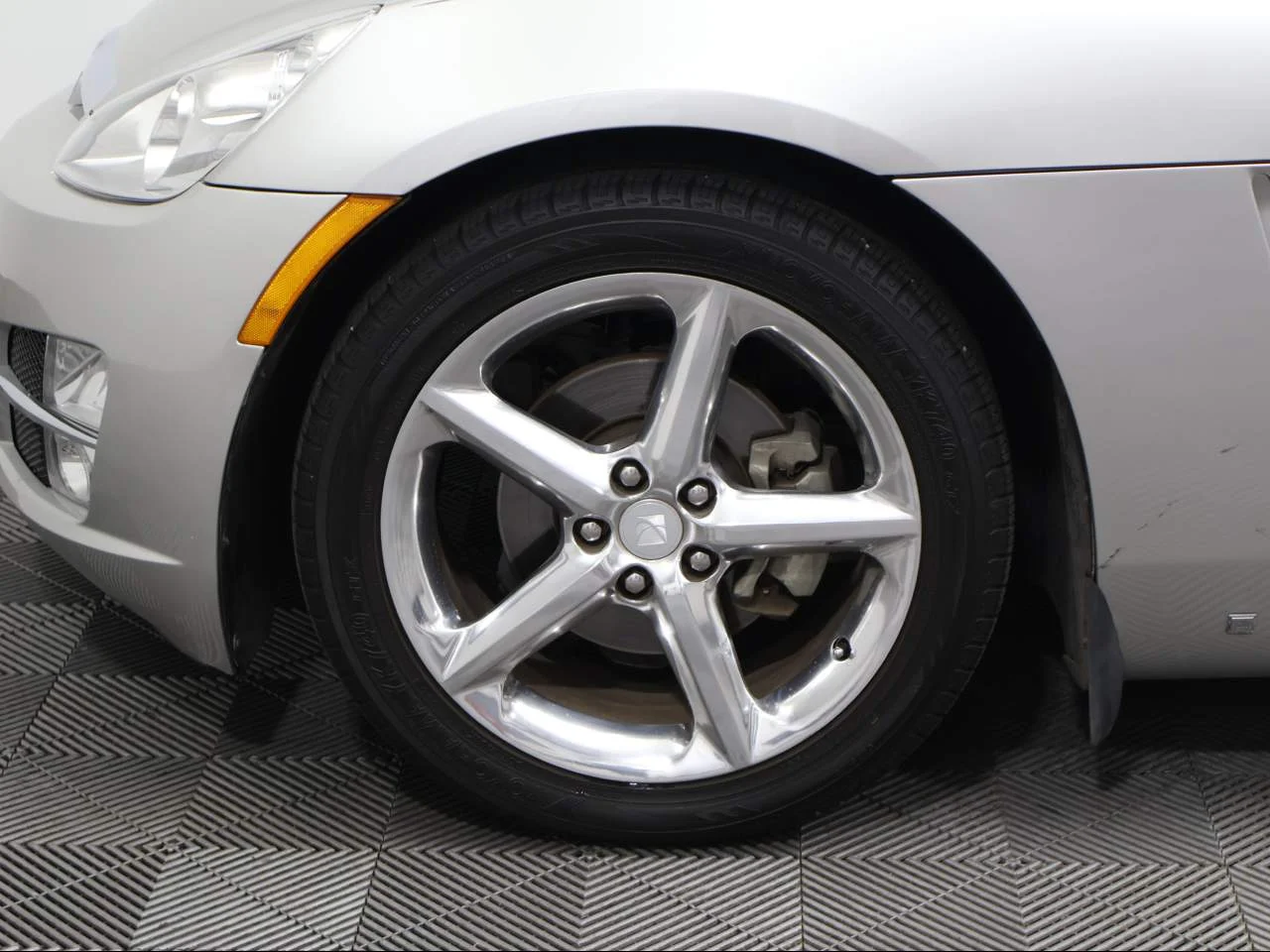 Used 2007 Silver Pearl Saturn  image 6