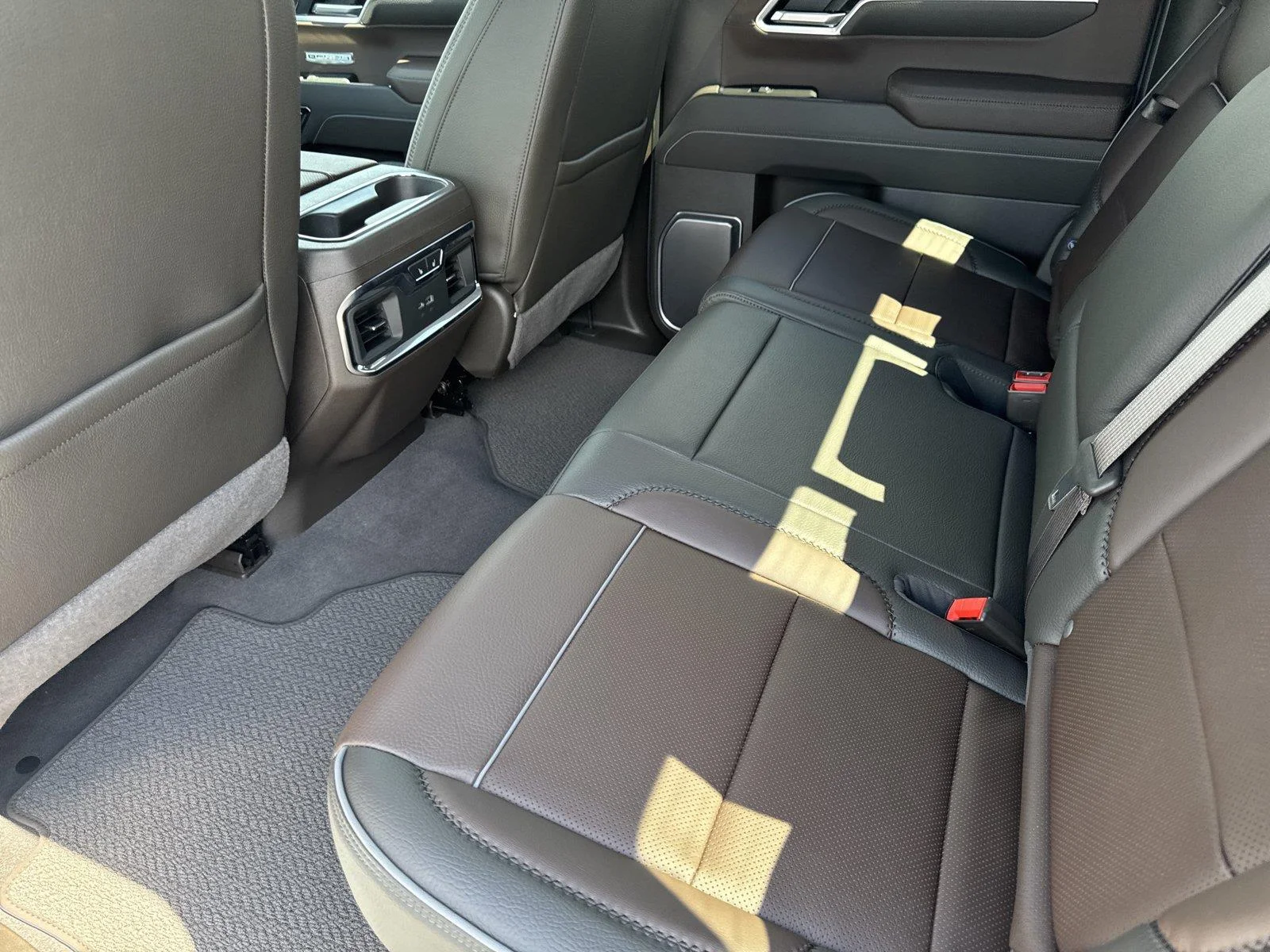 New 2026 Glacier White Tricoat GMC Denali image 32