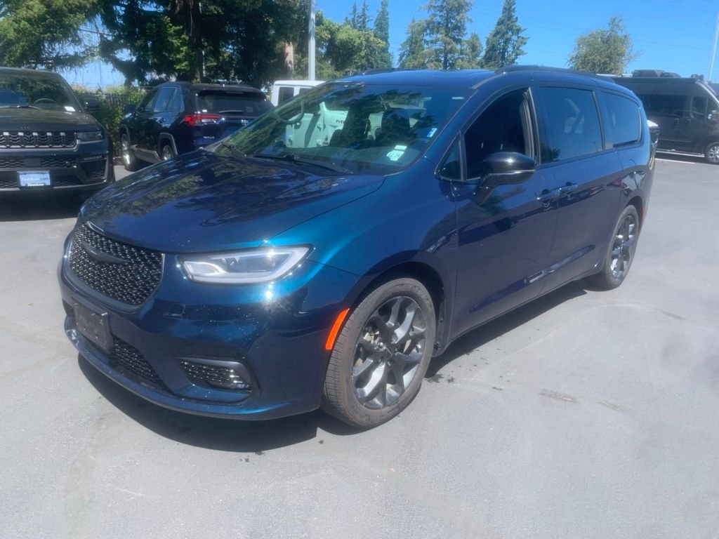 Certified Used 2025 Blue Chrysler Limited image 1
