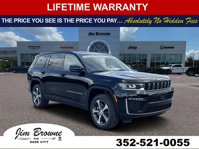 New 2026 Diamond Black Crystal Pearl-Coat Exterior Paint Jeep Limited image 1