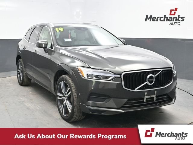 2019 Volvo XC60 T6 Momentum AWD's photo