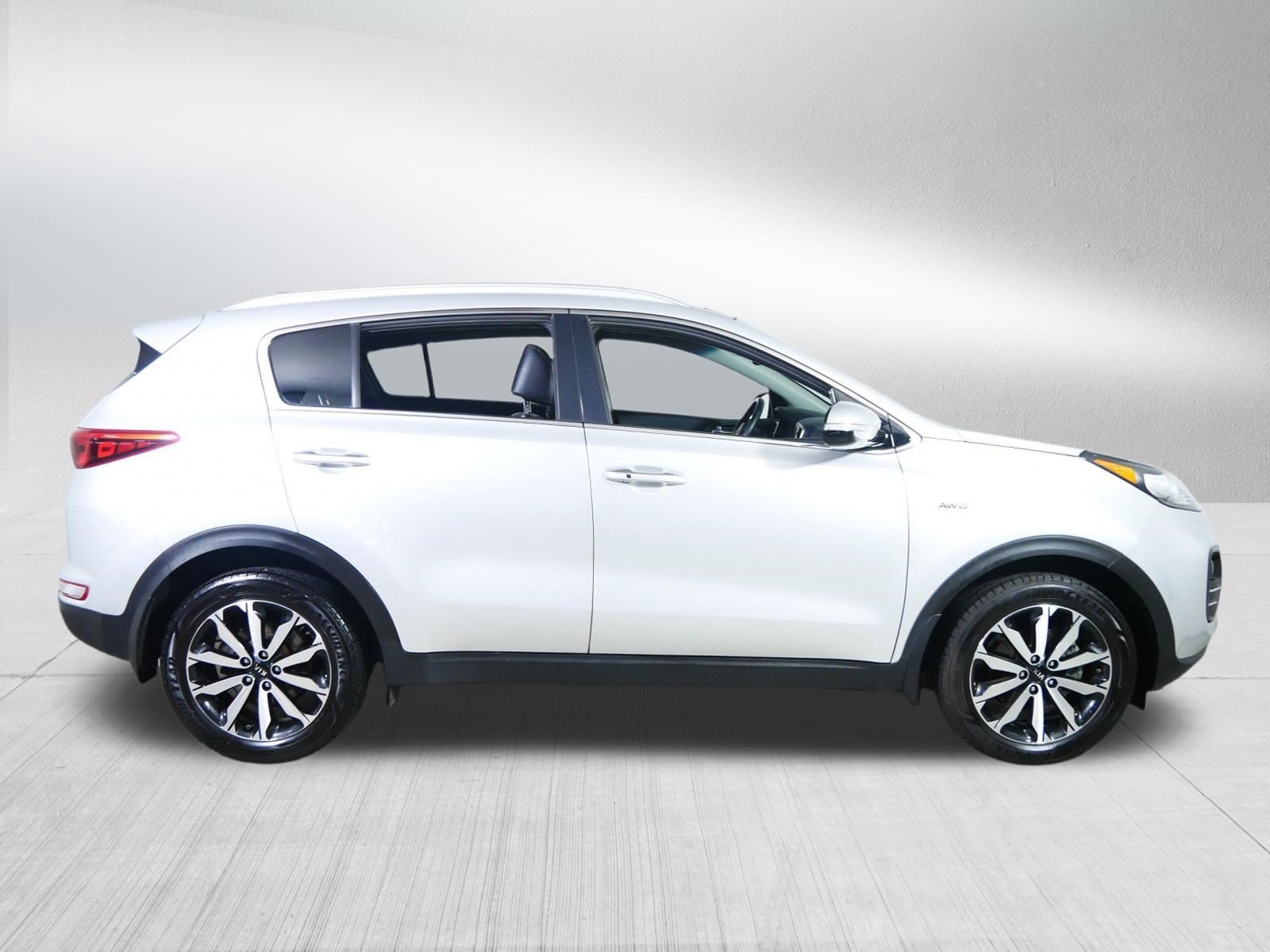 Used 2017 Sparkling Silver Kia EX image 8