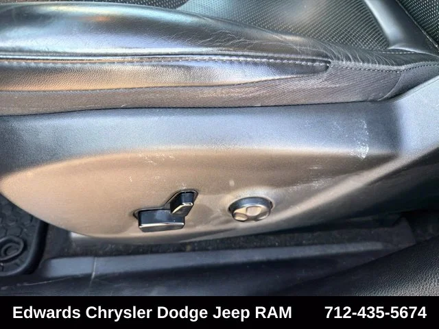Used 2019 Gray Jeep Limited image 16