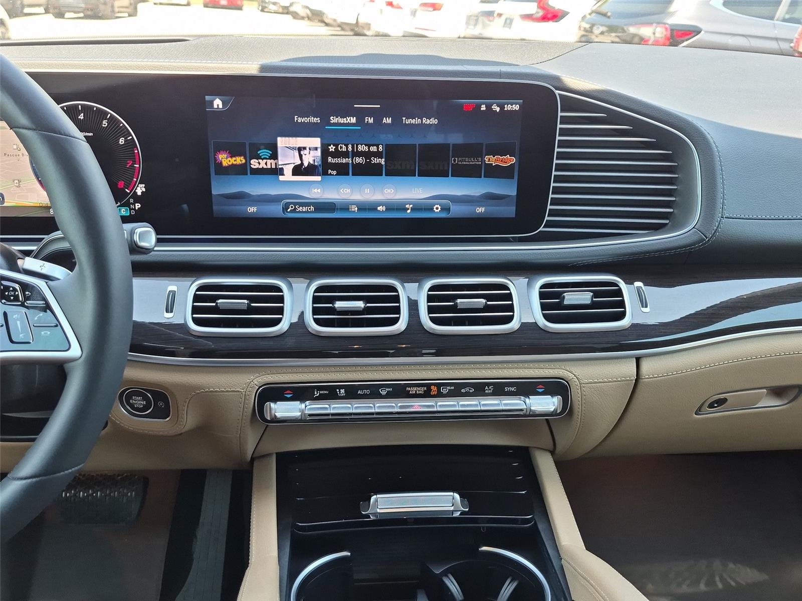 Used 2025 MANUFAKTUR Signature Ireland Mid Green Metallic Mercedes-Benz GLE 450 image 23