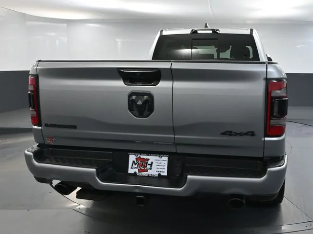 Used 2023 Silver Ram Laramie image 7