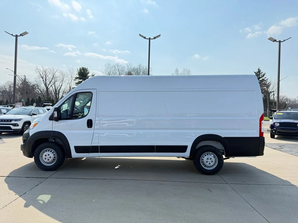 New 2026 Bright White Clear-Coat Exterior Paint RAM High Roof image 4