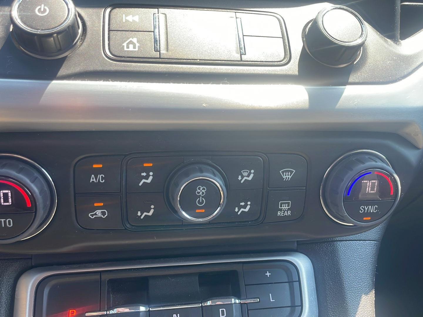 Used 2023 Summit White GMC SLE image 4