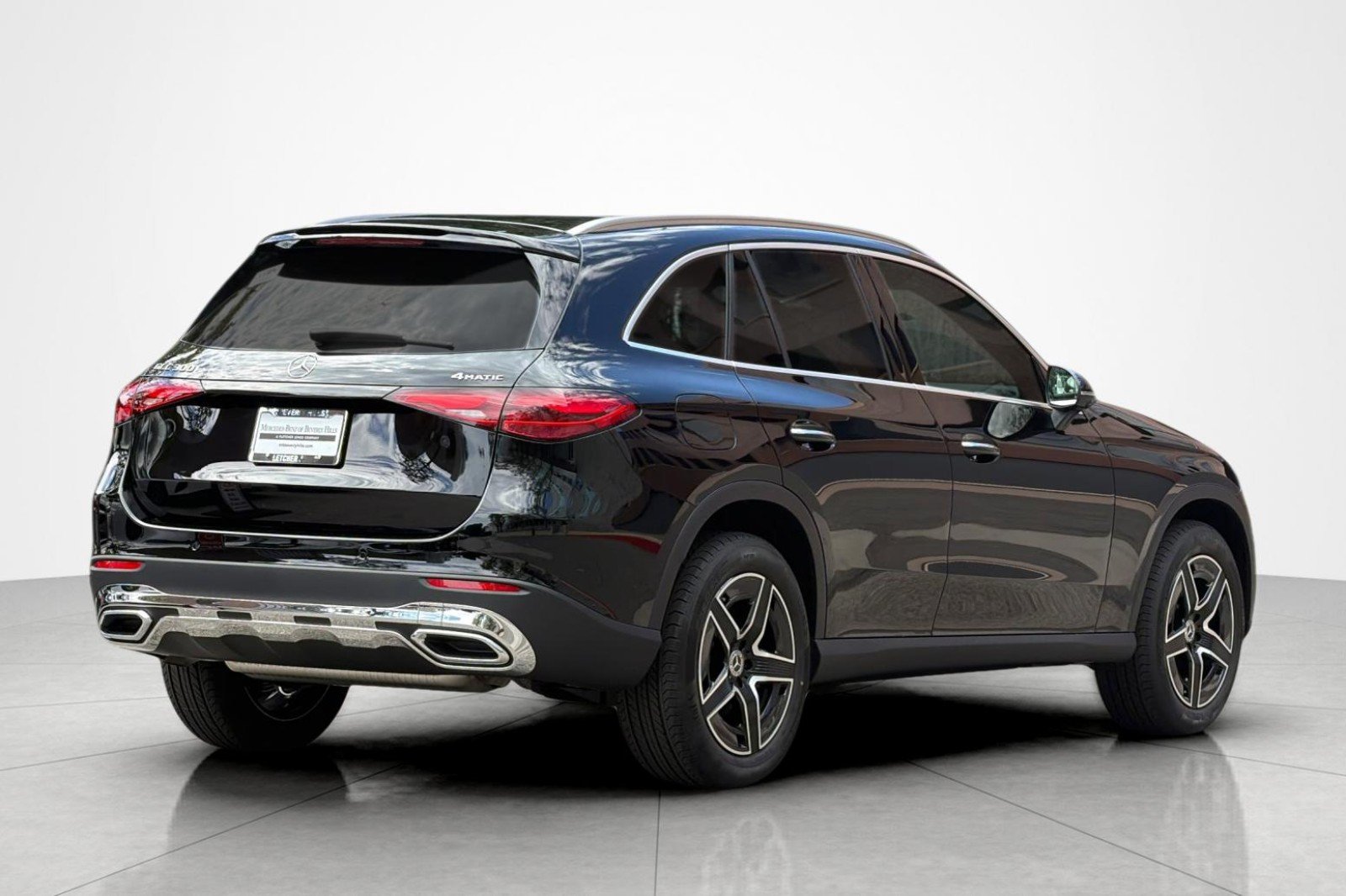 New 2026 Black Mercedes-Benz GLC 300 4MATIC® SUV image 5