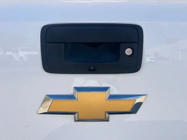 Used 2018 White Chevrolet LT image 6