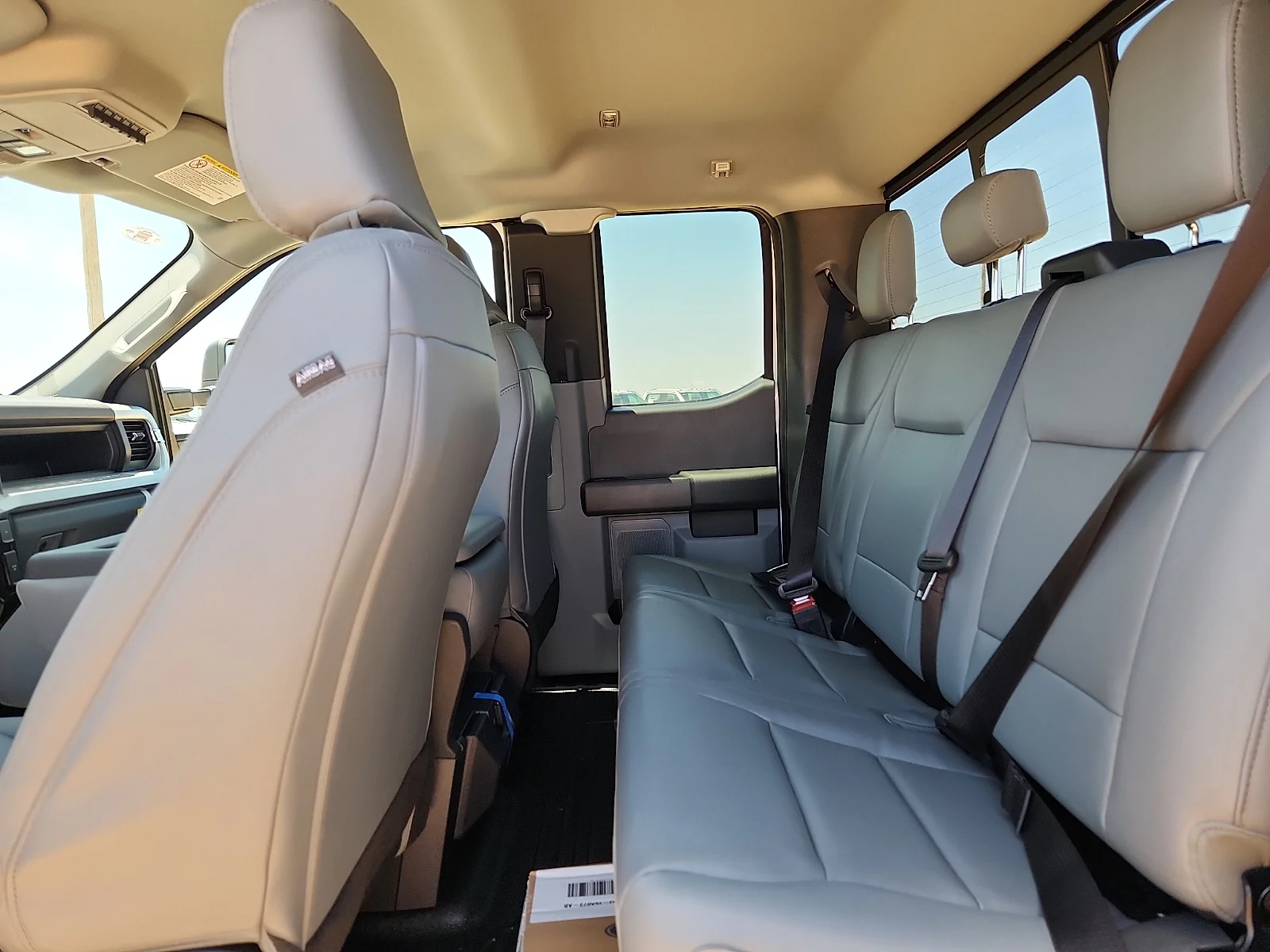 New 2026 Oxford White Ford F-350® XL image 18