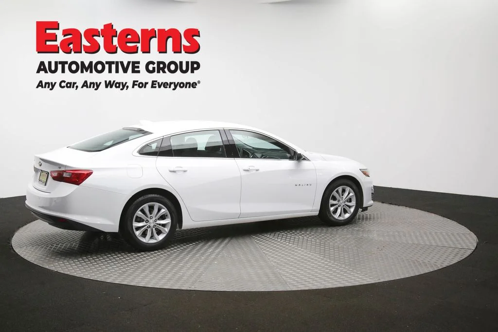 Used 2025 White Chevrolet LT image 43