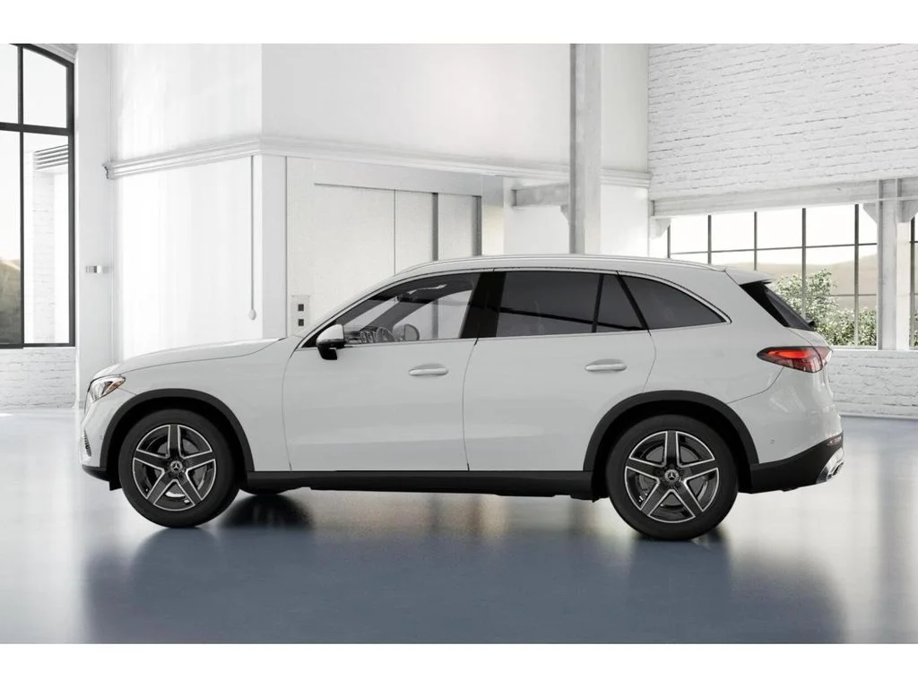 New 2026 White Mercedes-Benz GLC 300 image 33