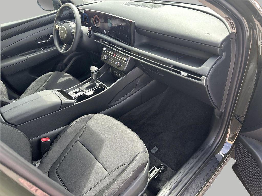 New 2026 Rockwood Green Hyundai SE FWD image 23