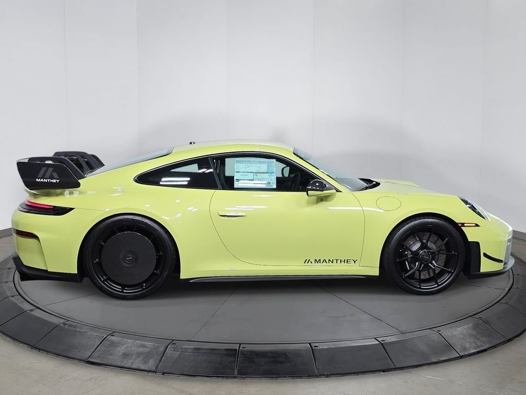 New 2026 Cartagena Yellow Metallic Porsche GT3 image 8