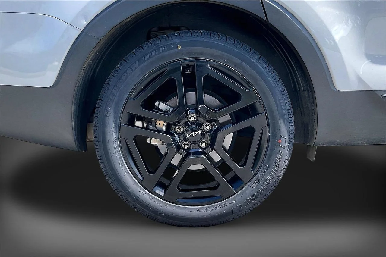 Certified Used 2024 Gray Kia SX-Prestige X-Line image 38