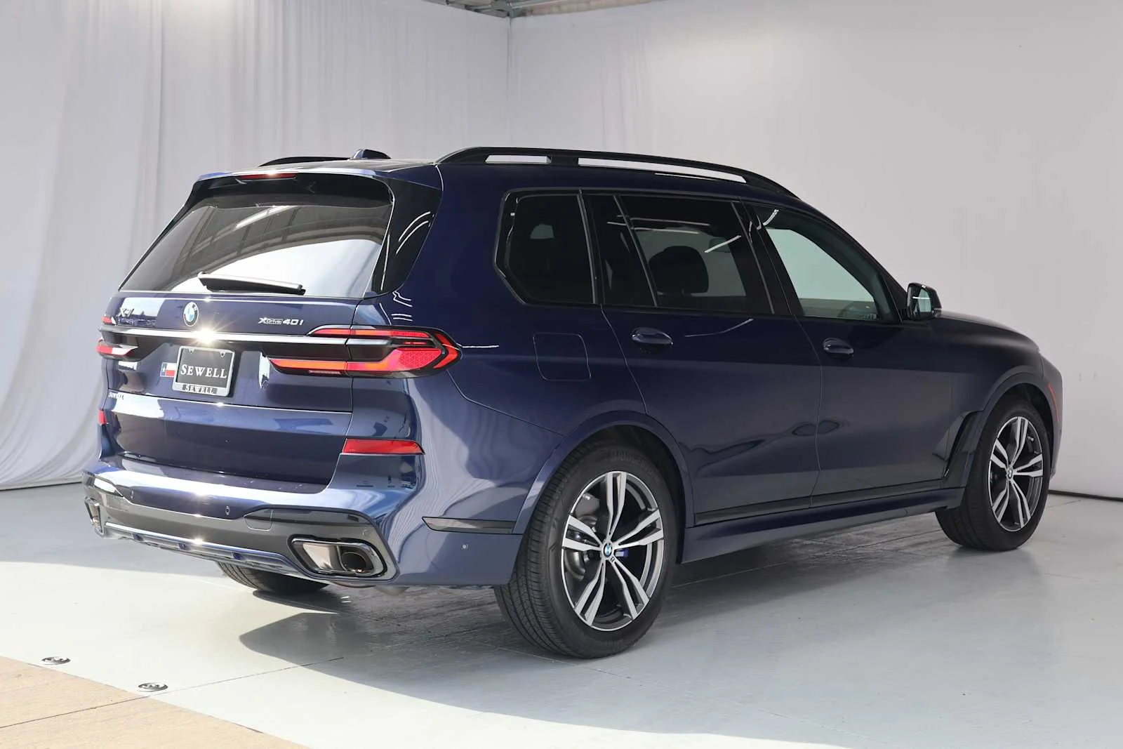 Certified Used 2026 Tanzanite Blue II Metallic BMW xDrive40i image 7