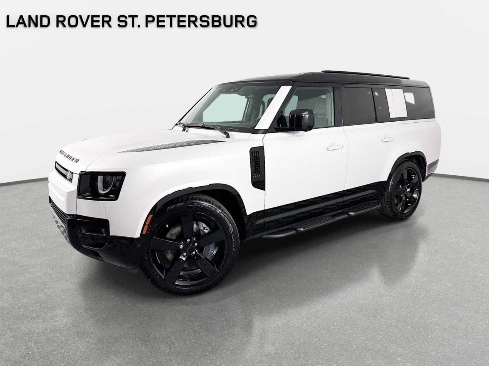 Used 2026 Gray Land Rover X-Dynamic SE image 1