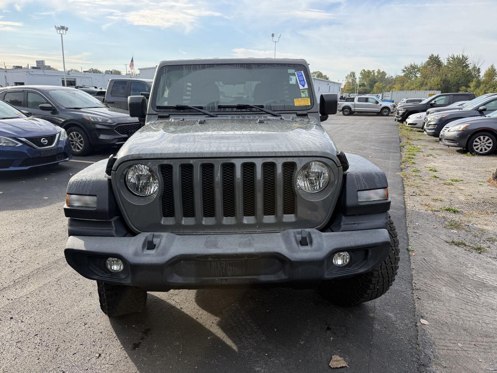 Used 2020 Sting-Gray Clearcoat Jeep Sport S image 4
