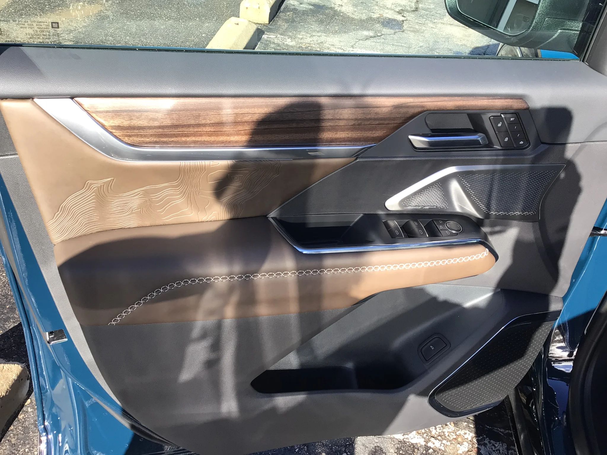 New 2027 Ink GMC Denali Ultimate image 12