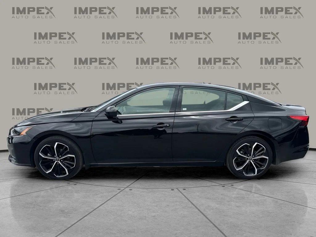 Used 2023 Black Nissan 2.5 SR image 2
