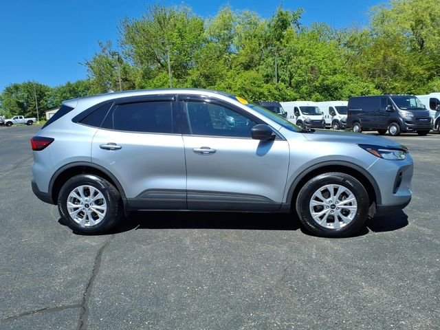 Used 2023 Silver Metallic Ford Active image 8