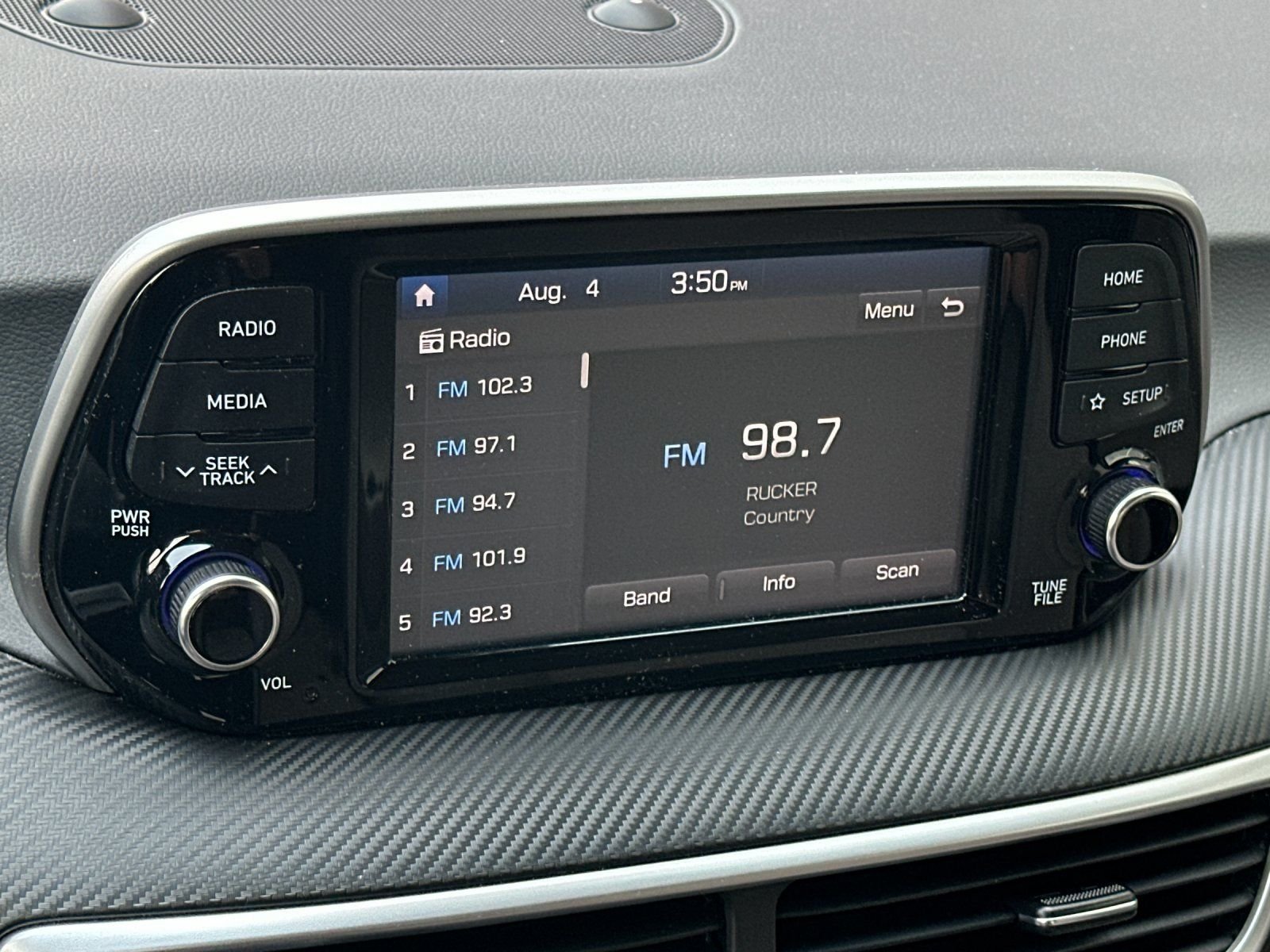 Used 2020 Sage Brown Hyundai SE image 16