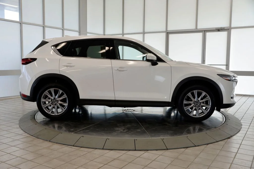 Used 2020 White Mazda Grand Touring image 9