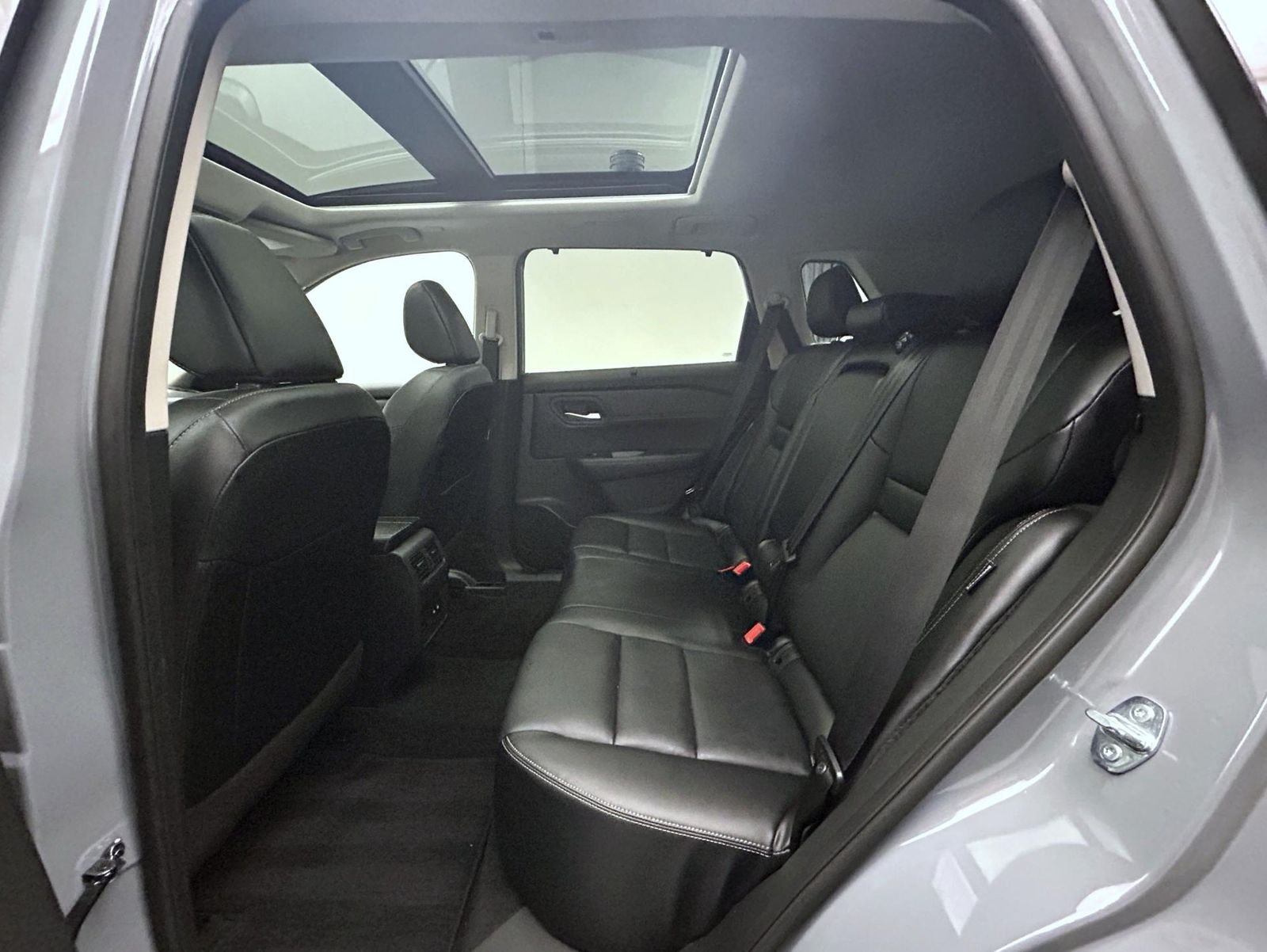 Used 2024 Gray Nissan SL image 19