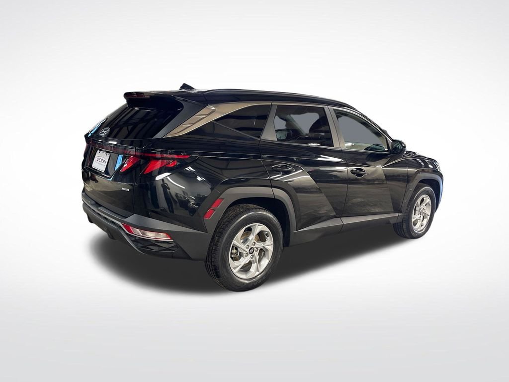 Used 2024 Black Hyundai SEL image 5
