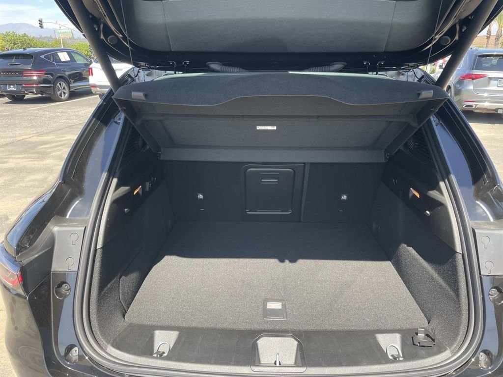 Used 2025 Black Alfa Romeo Base image 24