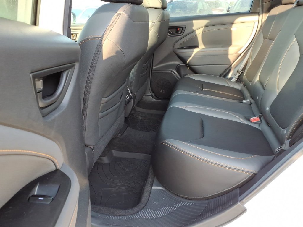 Used 2026 Crystal White Pearl Subaru Wilderness image 5
