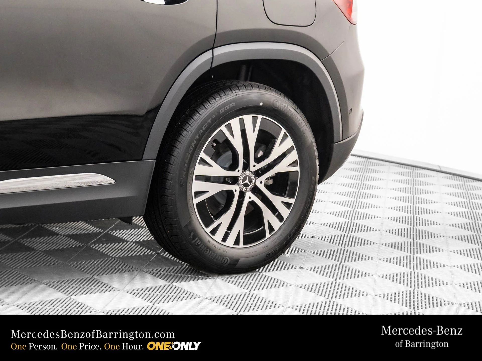 New 2026 Black Mercedes-Benz GLA 250 image 34