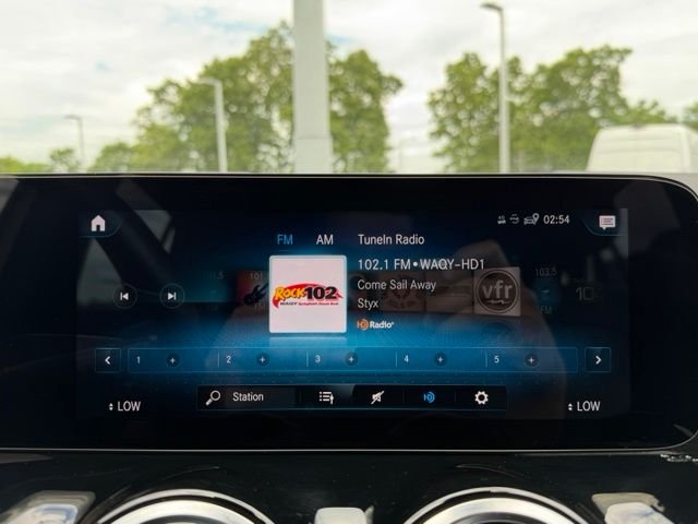 Used 2022  Mercedes-Benz GLA 250 image 19