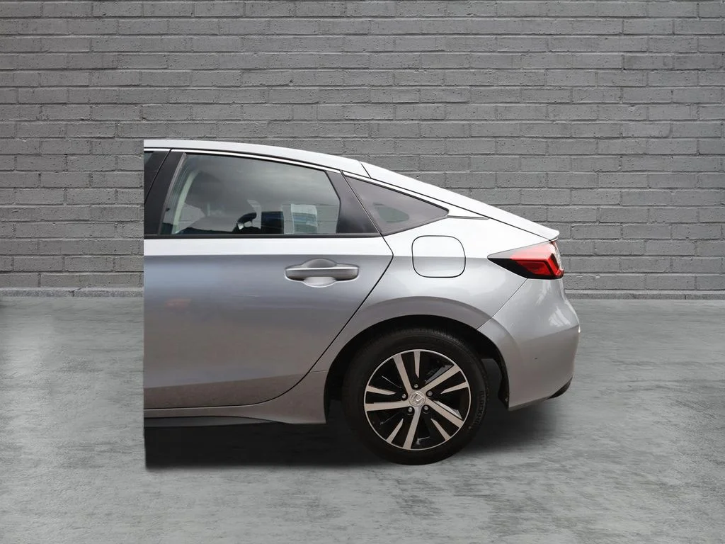 Certified Used 2024 Lunar Silver Metallic Honda LX image 9