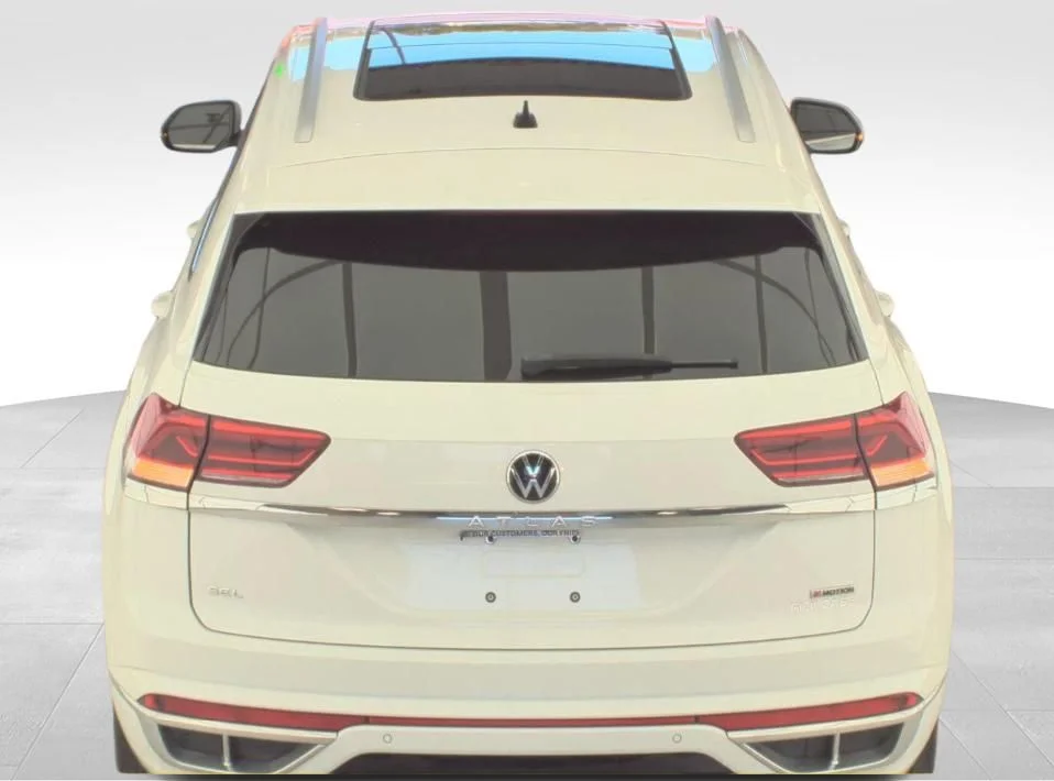 Used 2022 White Volkswagen 2.0T SEL R-Line image 4