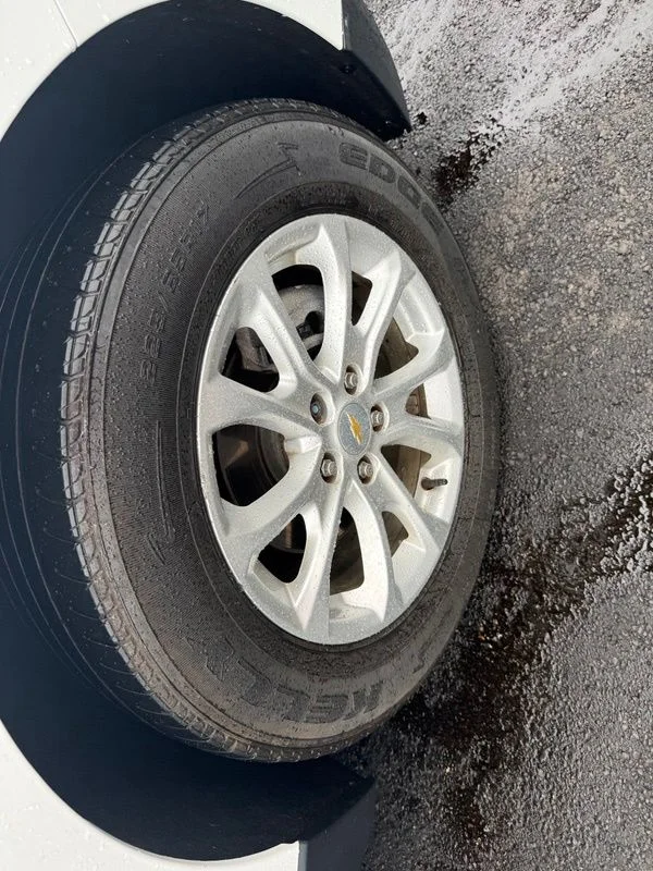 Used 2018 White Chevrolet LS image 17