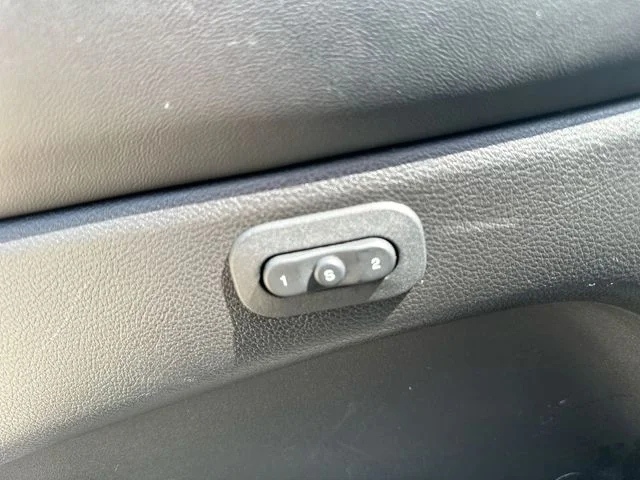 Used 2020 Blue Jeep Limited image 47