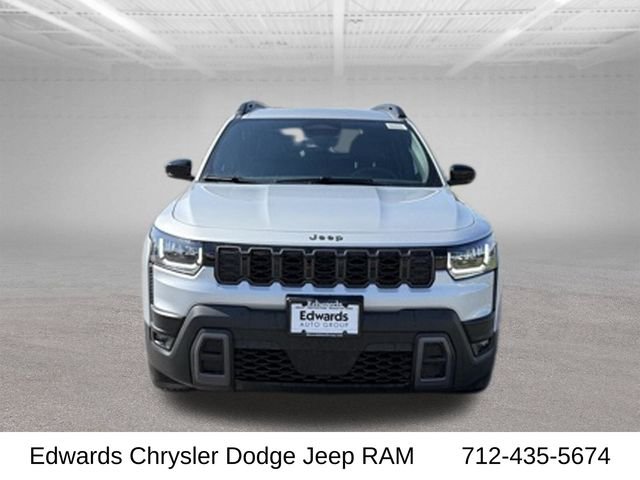 New 2026 Silver Zynith Clear-Coat Exterior Paint Jeep Limited image 2