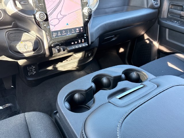 2026 RAM 2500 Tradesman/Black Express - Photo 12