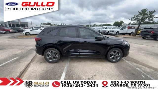 Used 2023 Black Metallic Ford ST-Line image 9