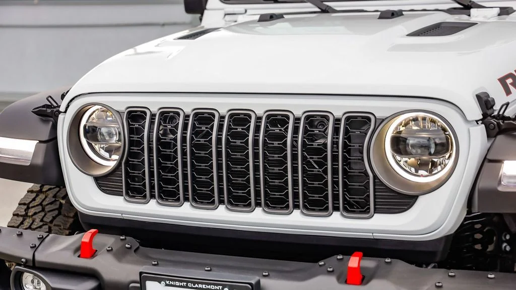 New 2026 White Jeep Rubicon image 6