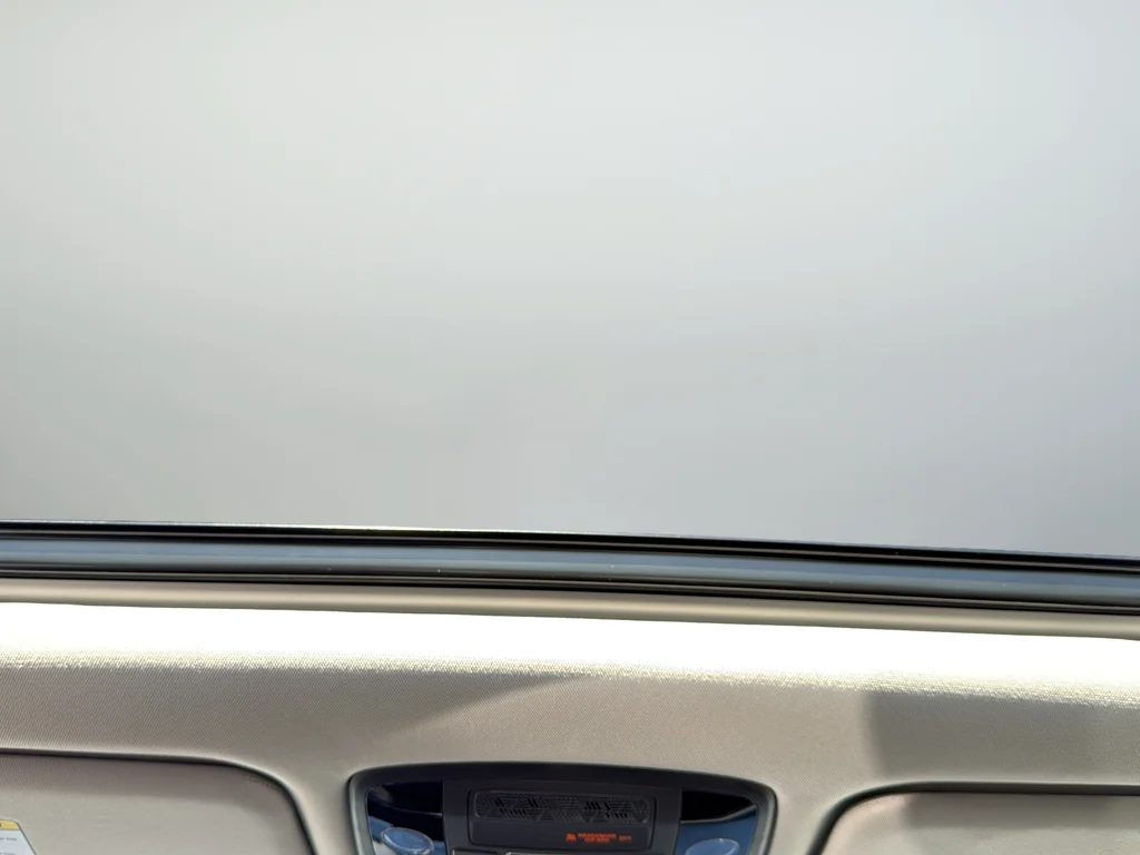New 2026 Snow White Pearl Kia SX Prestige image 15
